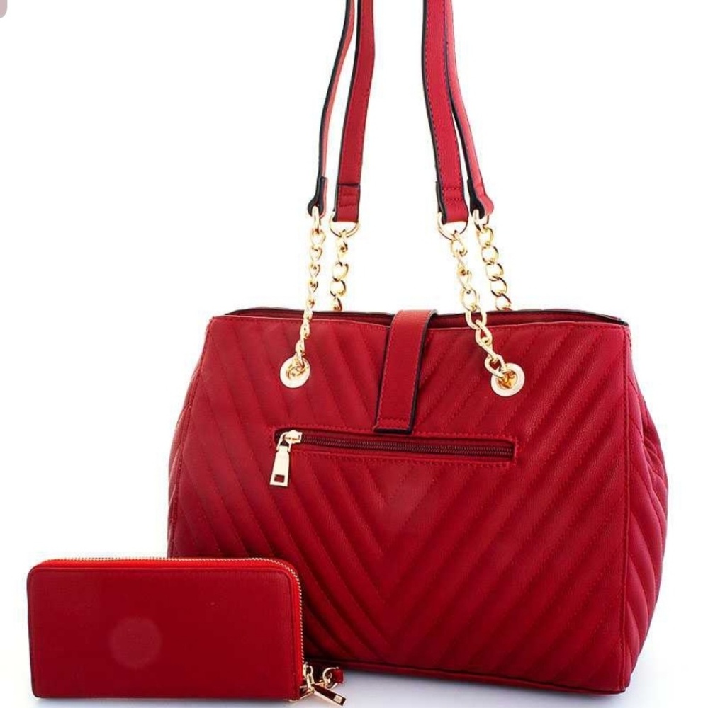 50% Red Purse - Picture 3 of 3